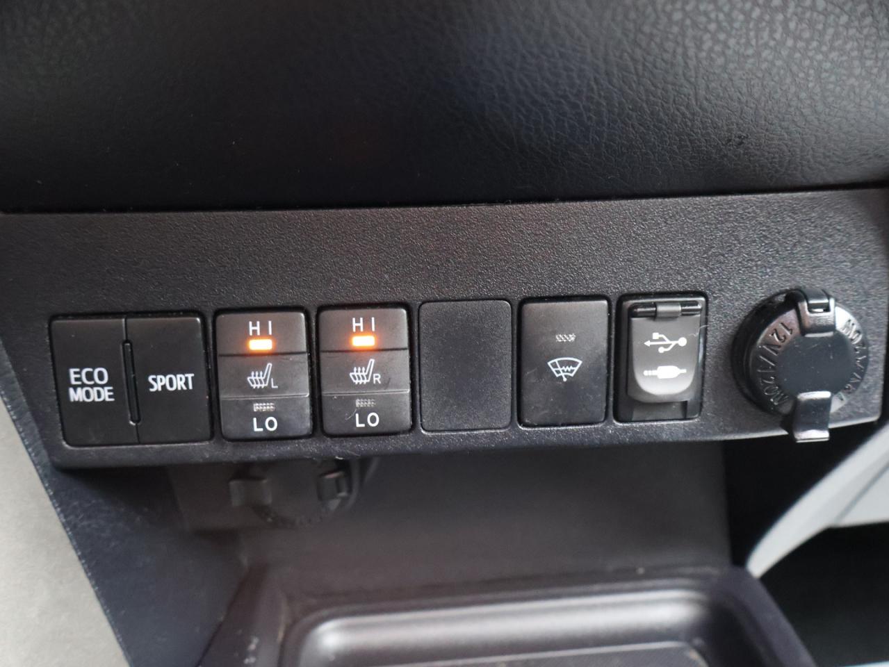 2015 Toyota RAV4 XLE AWD CERTIFIED CAMERA BLUETOOTH HEATED SEATS SUNROOF CRUISE ALLOYS Photo