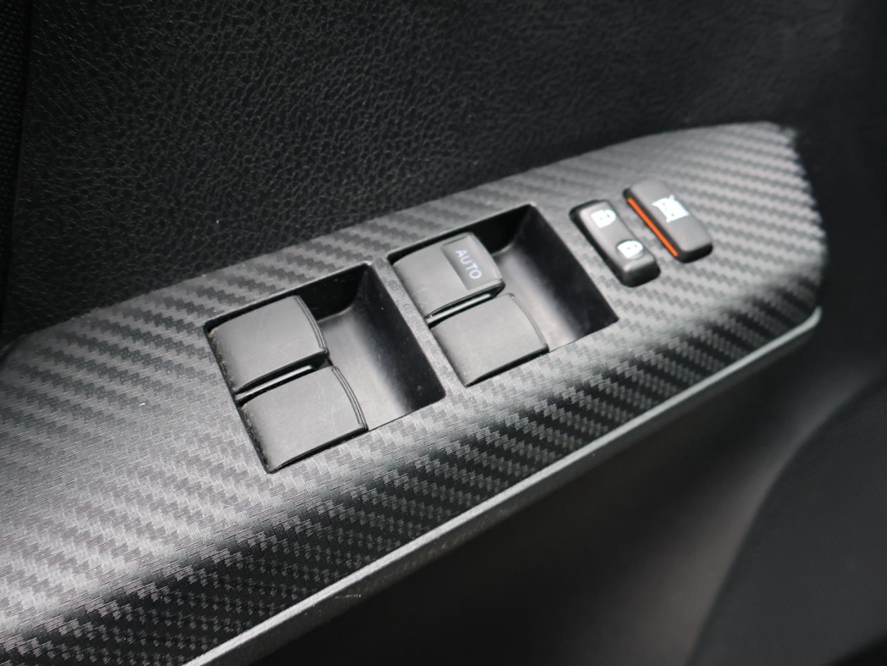 2015 Toyota RAV4 XLE AWD CERTIFIED CAMERA BLUETOOTH HEATED SEATS SUNROOF CRUISE ALLOYS Photo