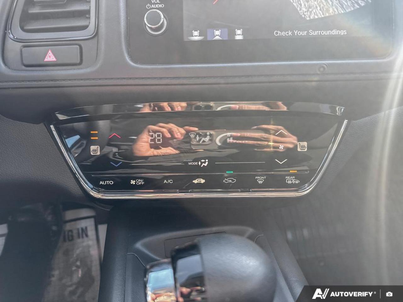 2022 Honda HR-V LX / AWD / HTD SEATS / STEERING ASSIST / ECO MODE Photo