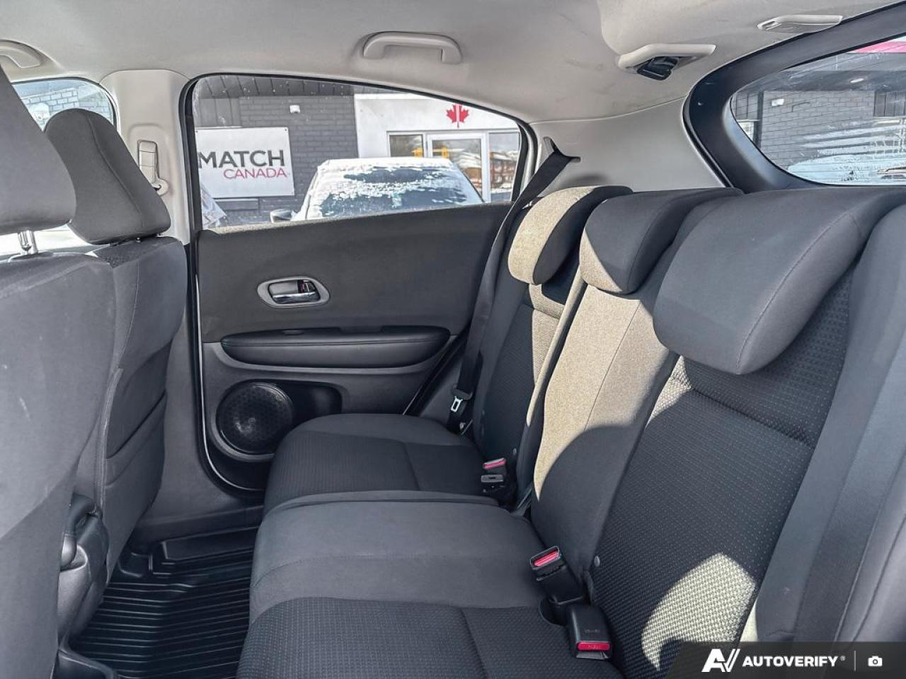 2022 Honda HR-V LX / AWD / HTD SEATS / STEERING ASSIST / ECO MODE Photo