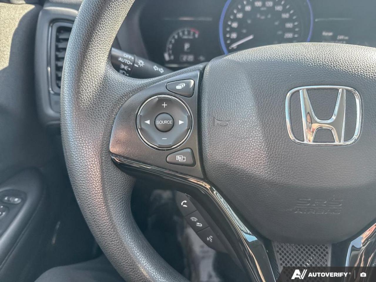 2022 Honda HR-V LX / AWD / HTD SEATS / STEERING ASSIST / ECO MODE Photo