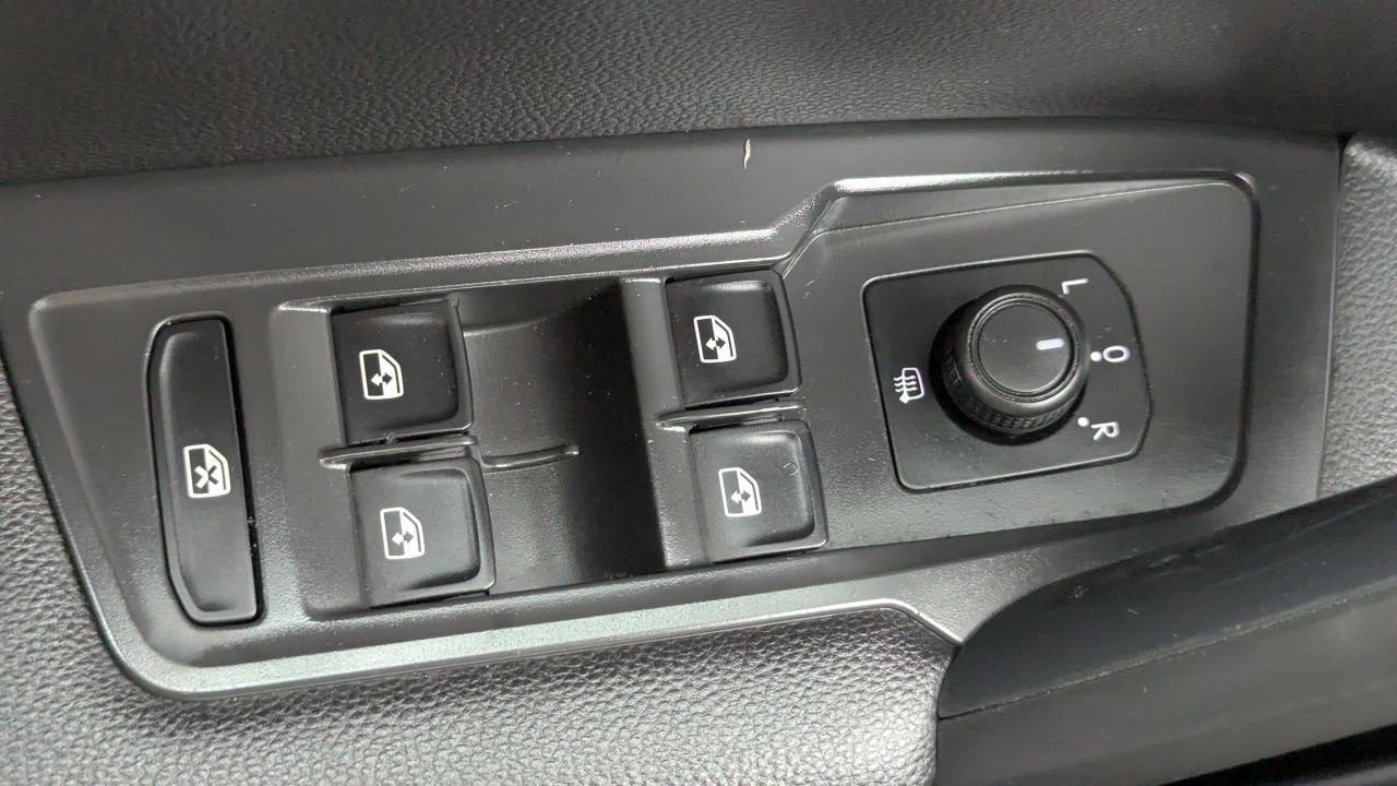 2022 Volkswagen Tiguan Trendline Photo