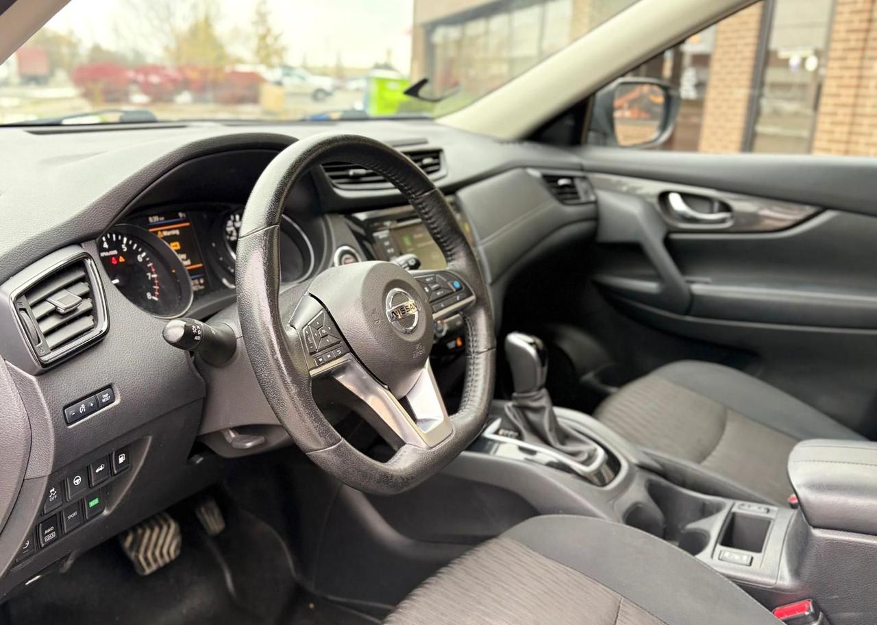 2019 Nissan Rogue SV - Photo #7
