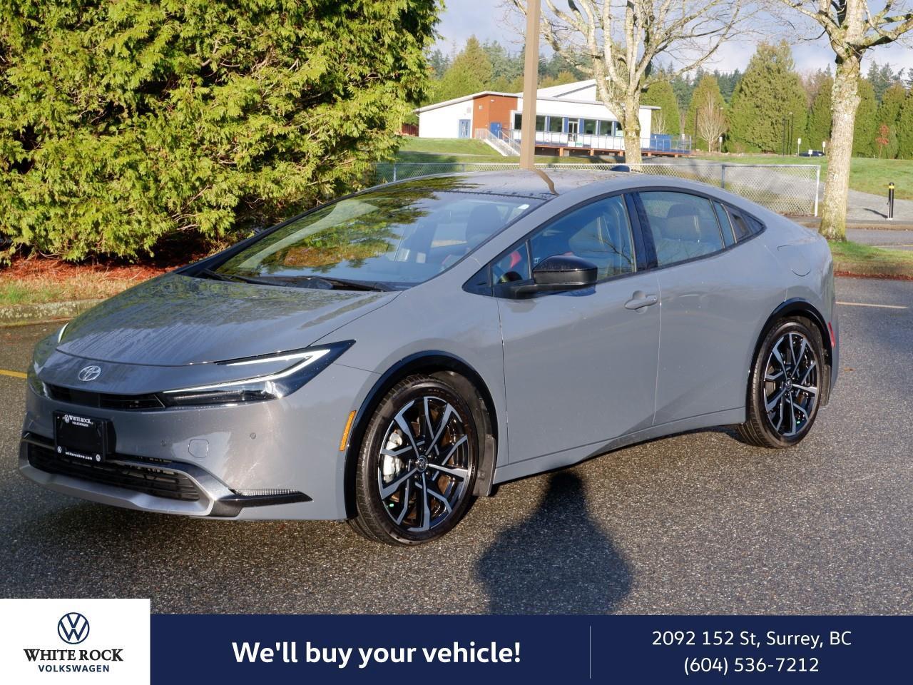 Used 2025 Toyota Prius Plug-In Hybrid *LOW KMS*LEATHER SEATS*CLEAN TITLE for sale in Surrey, BC