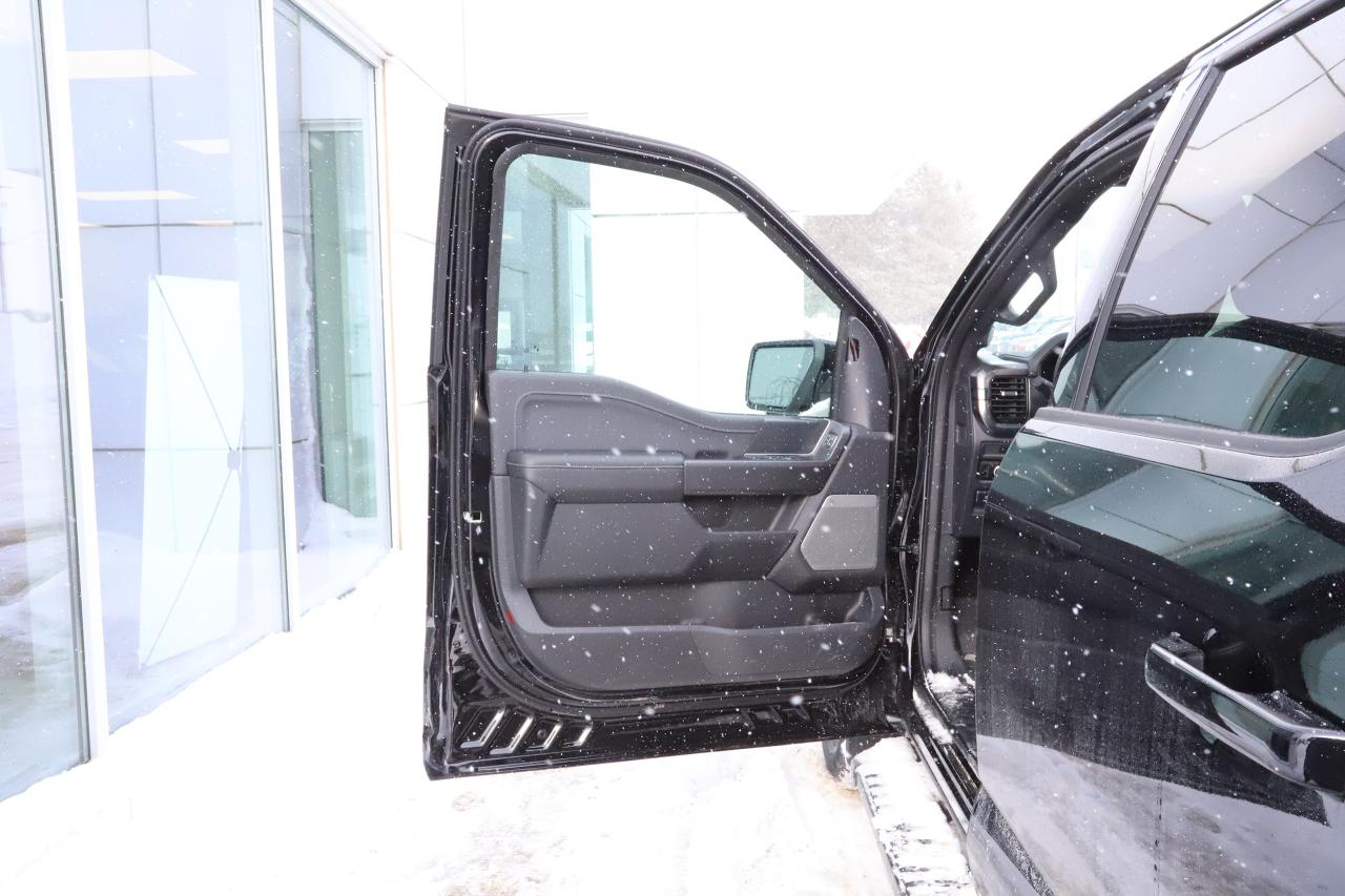 2025 Ford F-150 Lariat 4WD SuperCrew 5.5' Box Photo