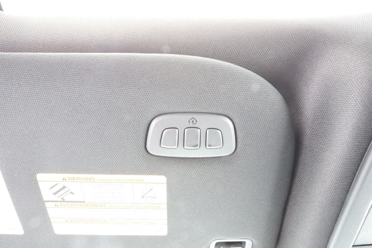 2025 Ford F-150 Lariat 4WD SuperCrew 5.5' Box Photo