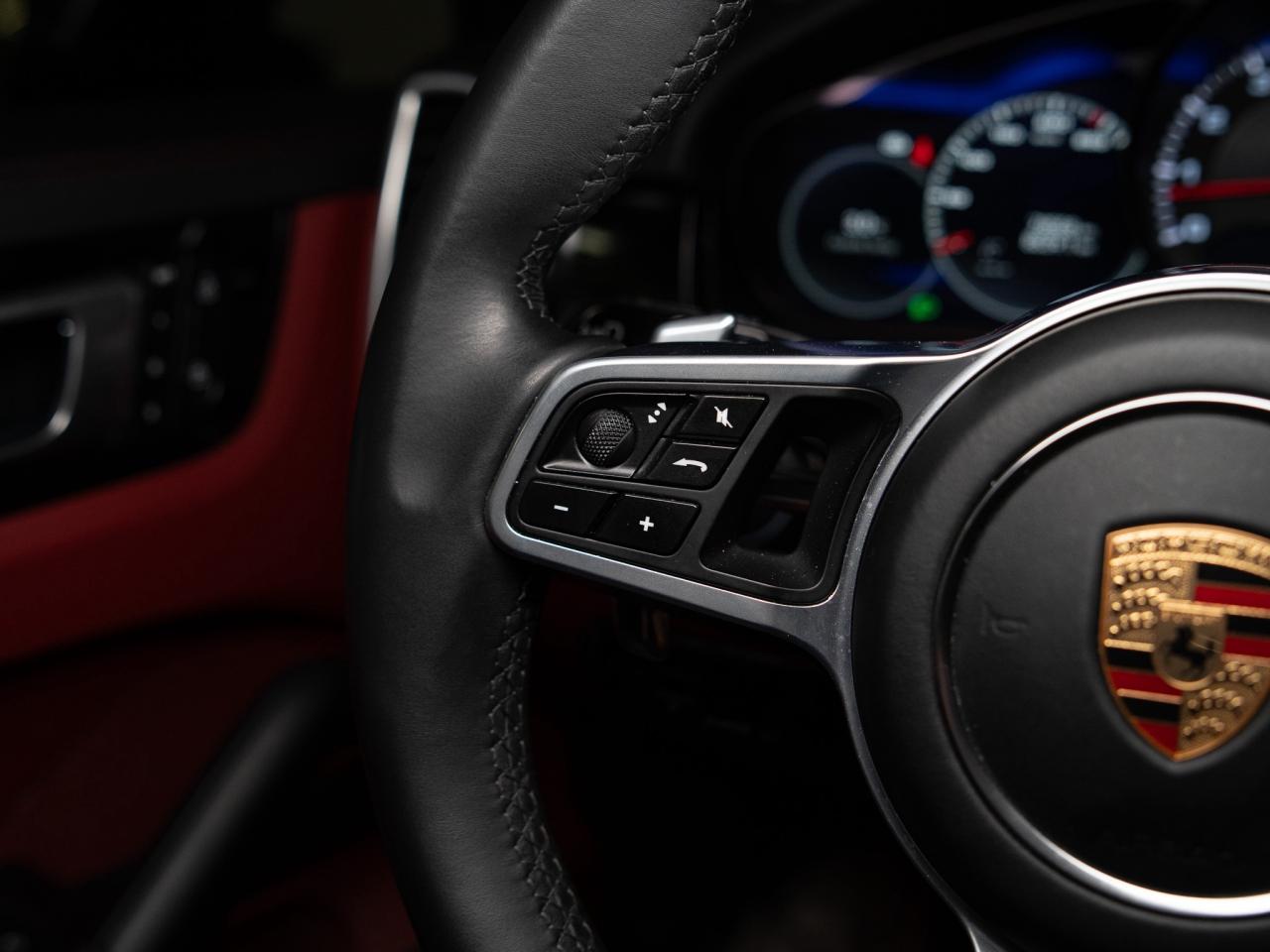 2023 Porsche Cayenne PLATINUM | COUPE | PERFORMANCE & PREMIUM PKG  | 22 Photo