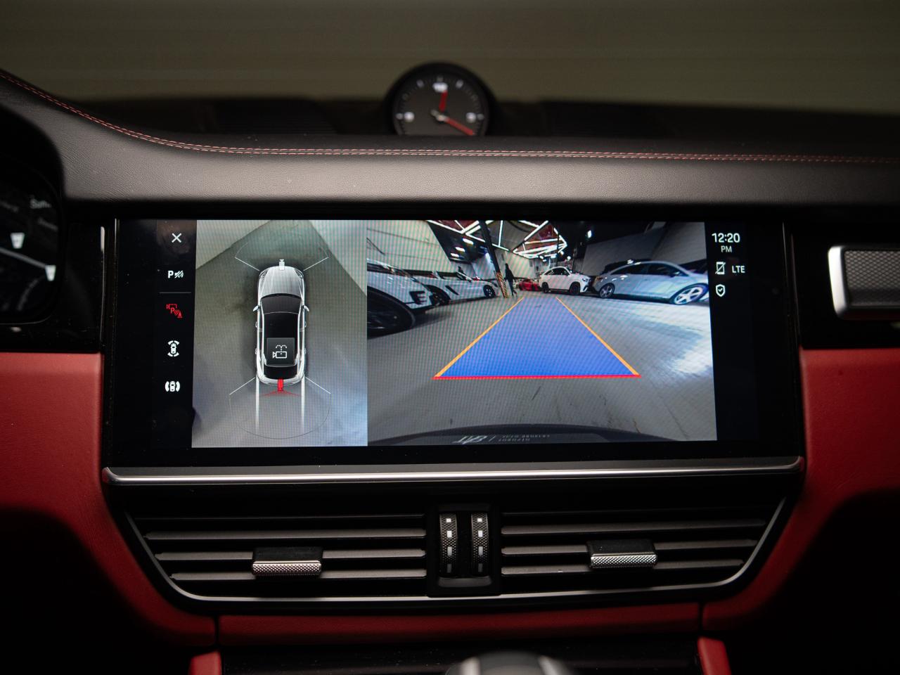 2023 Porsche Cayenne PLATINUM | COUPE | PERFORMANCE & PREMIUM PKG  | 22 Photo