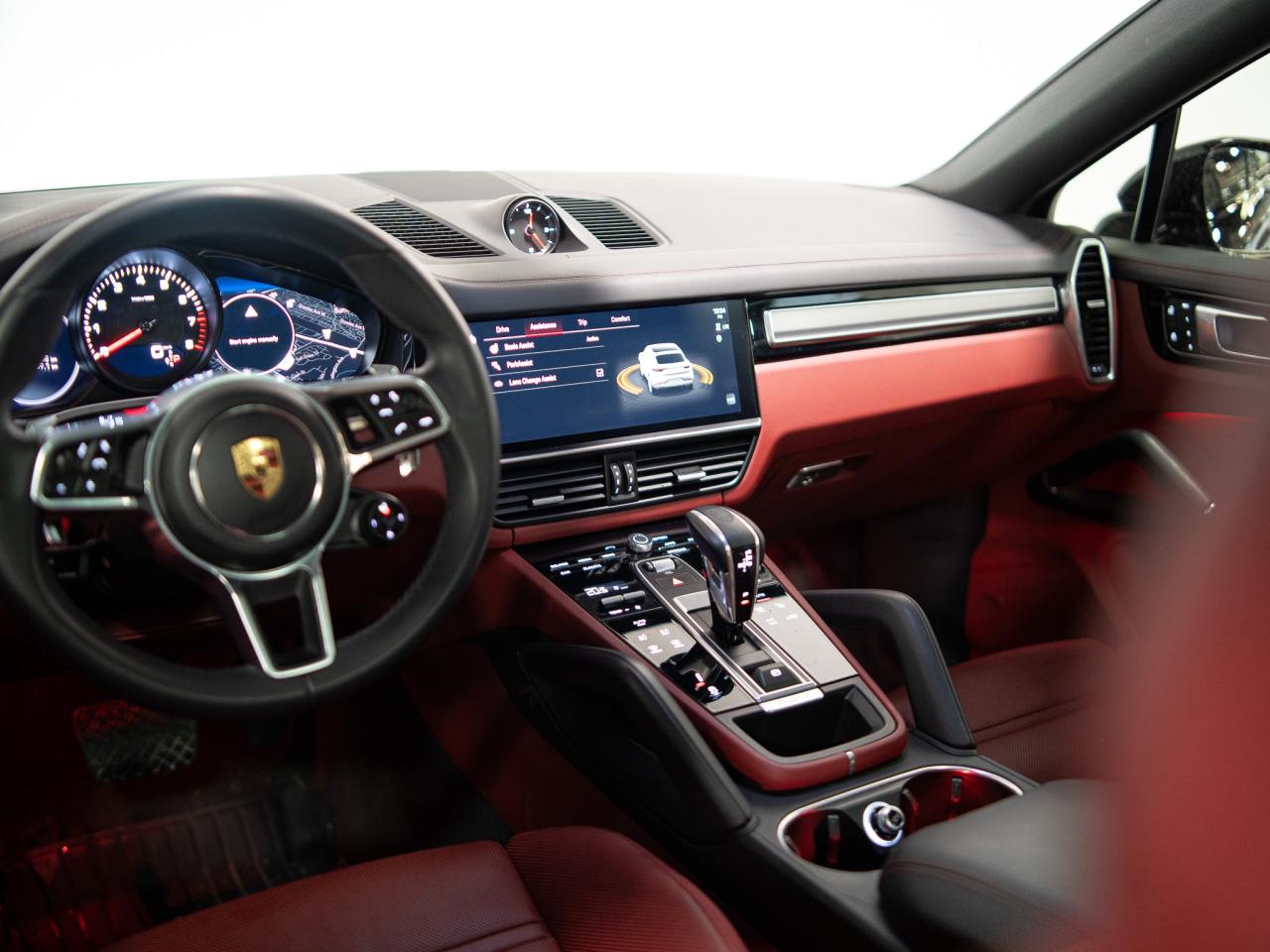 2023 Porsche Cayenne PLATINUM | COUPE | PERFORMANCE & PREMIUM PKG  | 22 Photo