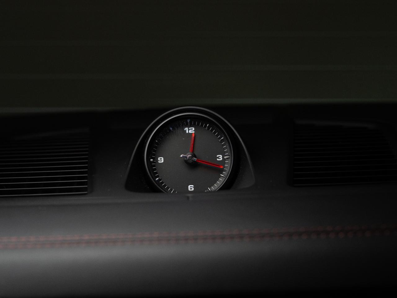 2023 Porsche Cayenne PLATINUM | COUPE | PERFORMANCE & PREMIUM PKG  | 22 Photo