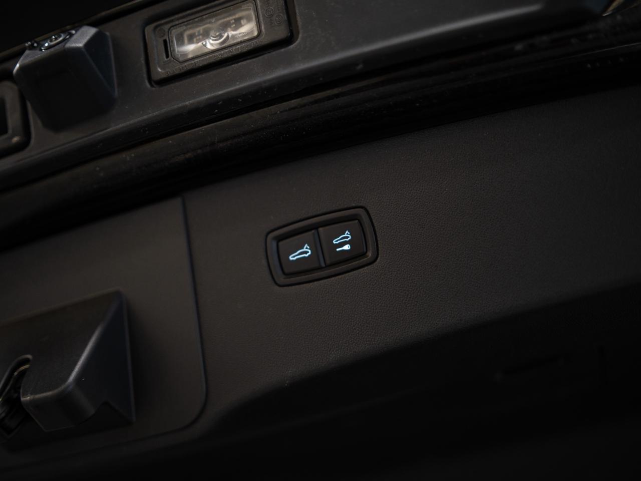 2023 Porsche Cayenne PLATINUM | COUPE | PERFORMANCE & PREMIUM PKG  | 22 Photo