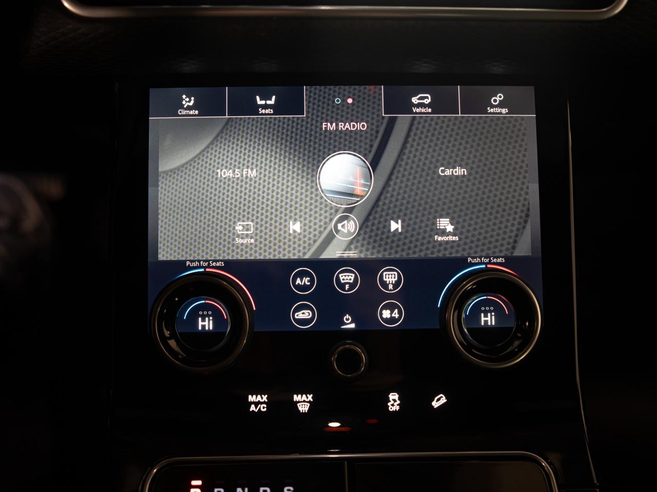 2020 Land Rover Range Rover Velar P340 | R-DYNAMIC S | MERIDIAN | PANO | 19 IN Photo