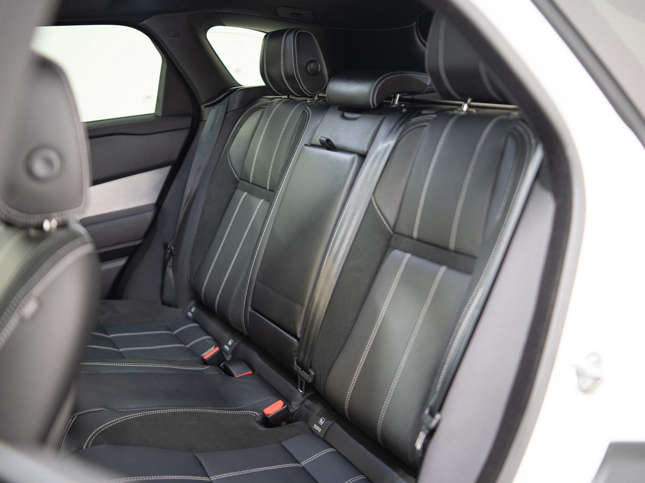 2020 Land Rover Range Rover Velar P340 | R-DYNAMIC S | MERIDIAN | PANO | 19 IN Photo