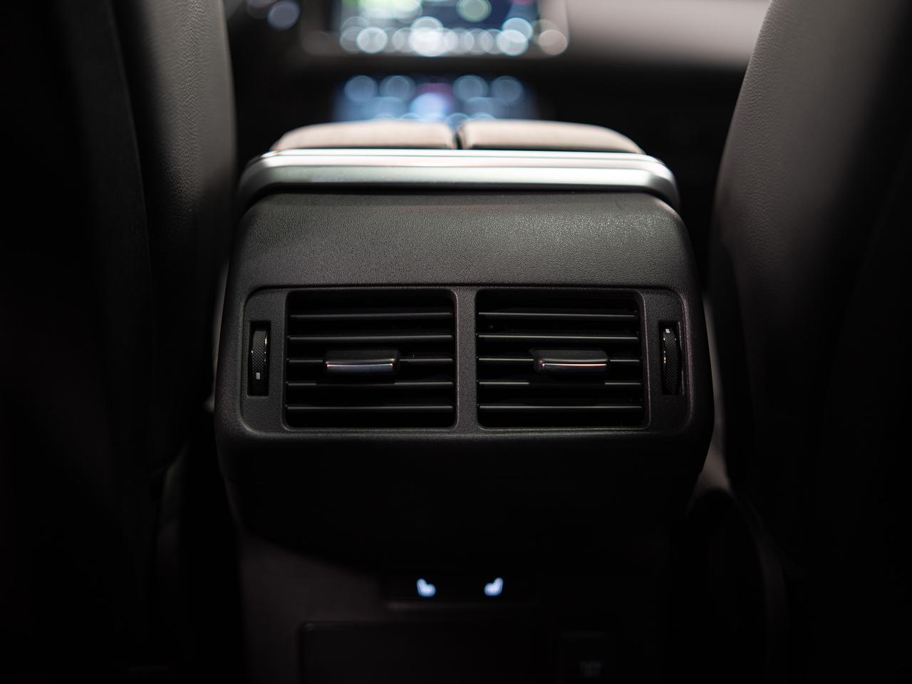 2020 Land Rover Range Rover Velar P340 | R-DYNAMIC S | MERIDIAN | PANO | 19 IN Photo