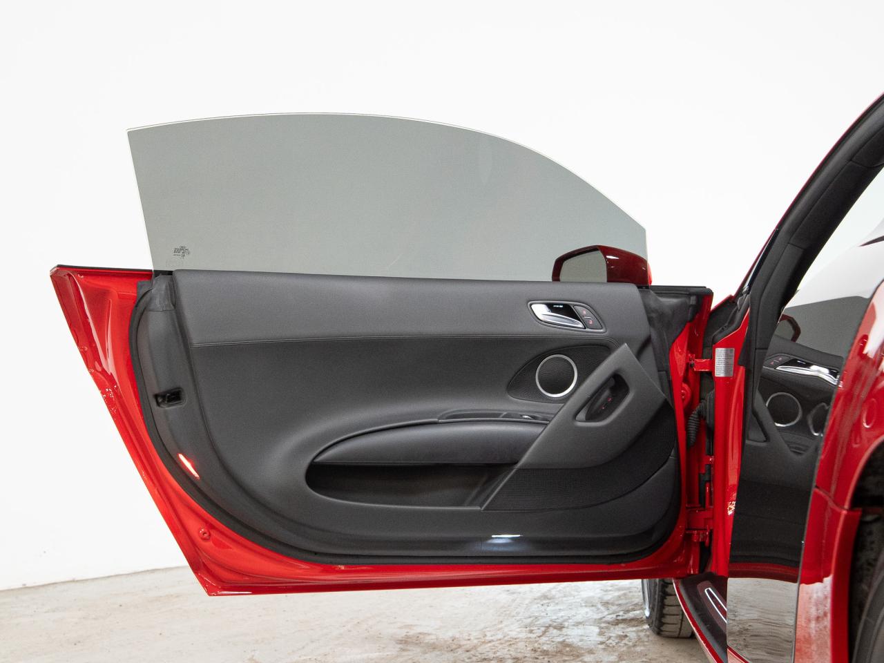 2014 Audi R8 BLACK OPTICS | PERFORMANCE EXHAUST | BANG OLUFSEN Photo