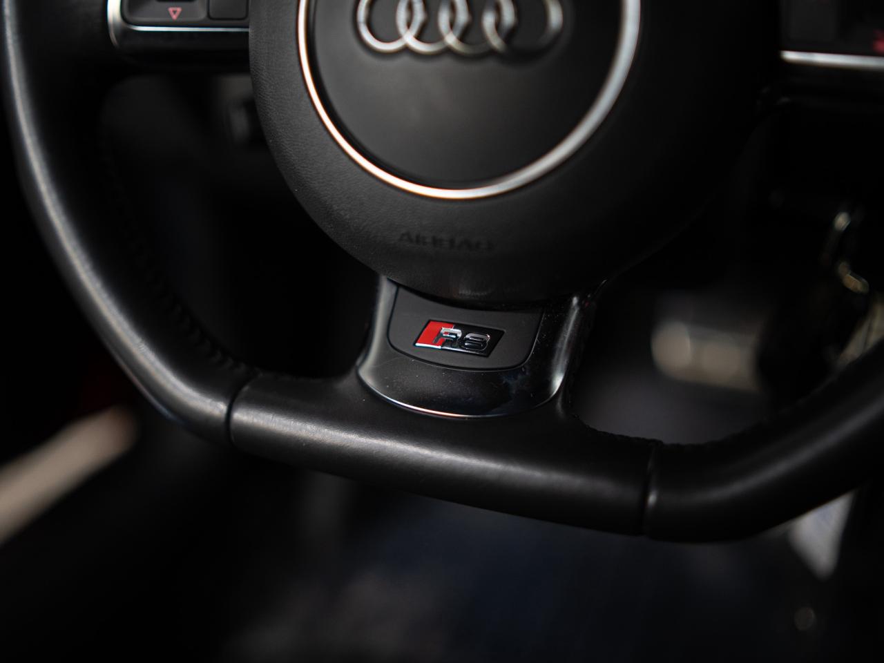 2014 Audi R8 BLACK OPTICS | PERFORMANCE EXHAUST | BANG OLUFSEN Photo