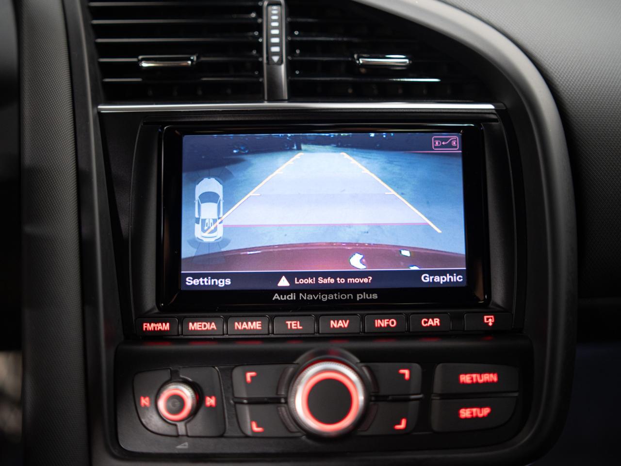 2014 Audi R8 BLACK OPTICS | PERFORMANCE EXHAUST | BANG OLUFSEN Photo