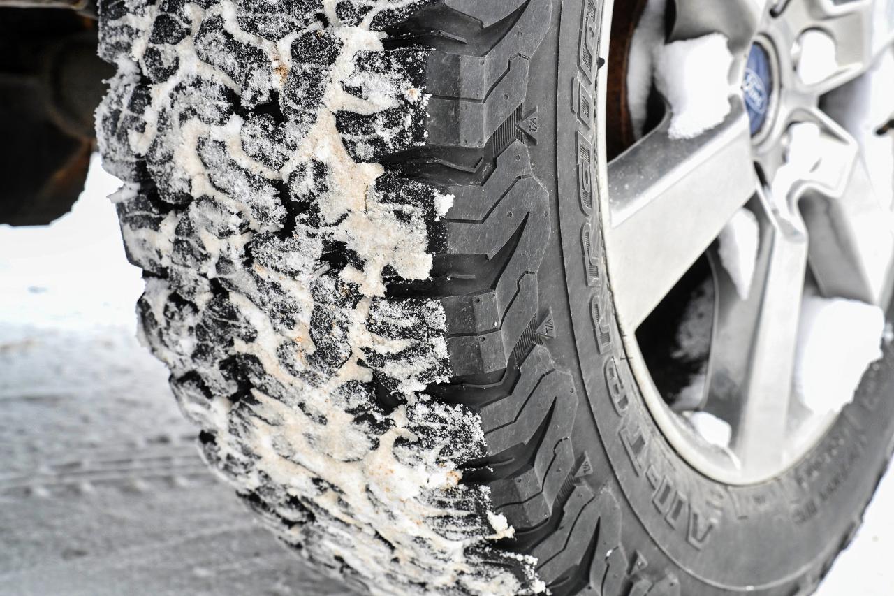 2015 Ford F-150 WINTER WORK HORSE ON A BUDGET | TONNEAU COVER Photo