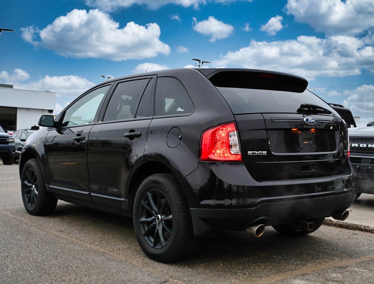 2013 Ford Edge SEL | AWD | PANORAMIC SUN ROOF | WELL MAINTAINED! Photo