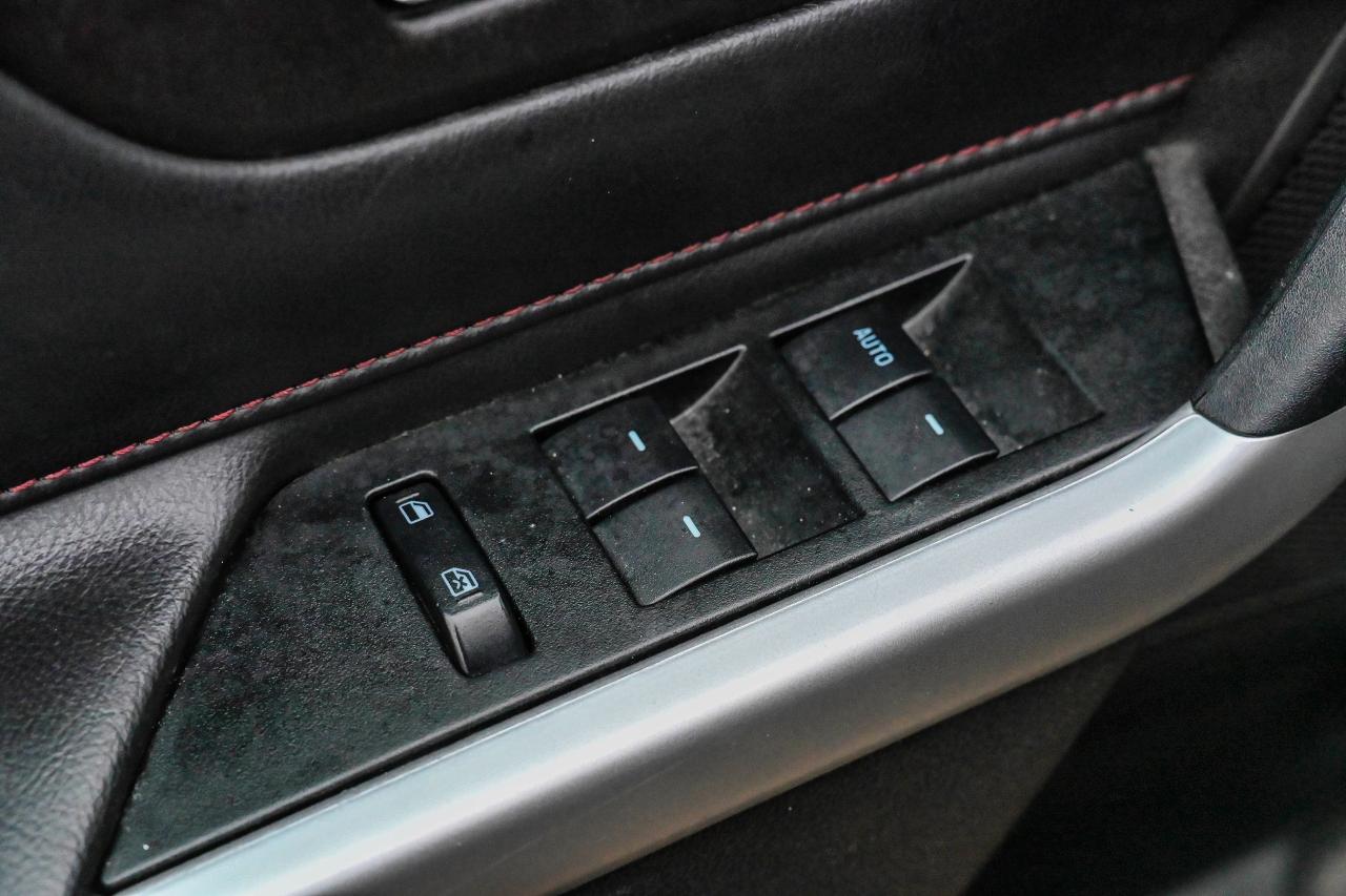 2013 Ford Edge SEL | AWD | PANORAMIC SUN ROOF | WELL MAINTAINED! Photo