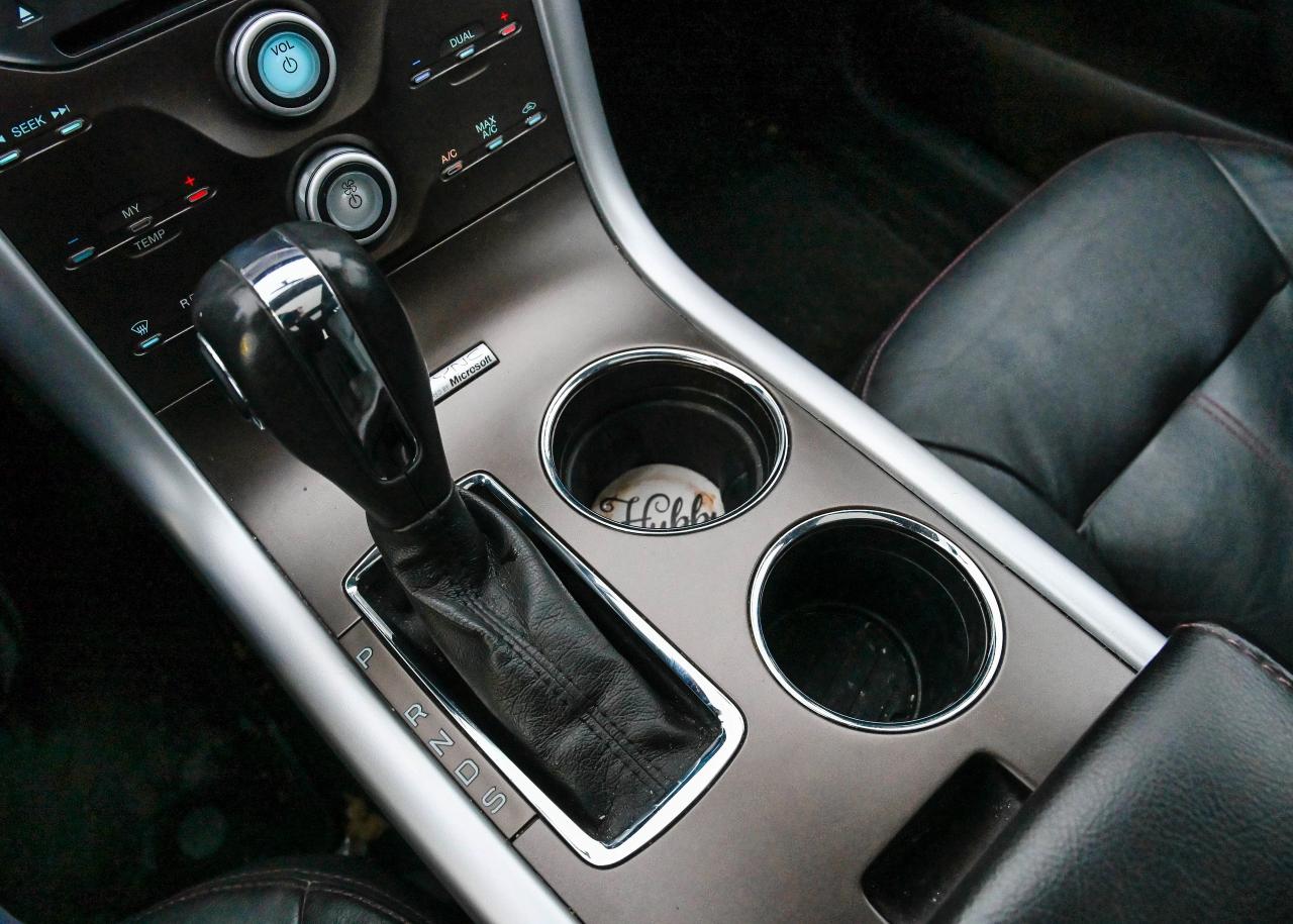 2013 Ford Edge SEL | AWD | PANORAMIC SUN ROOF | WELL MAINTAINED! Photo