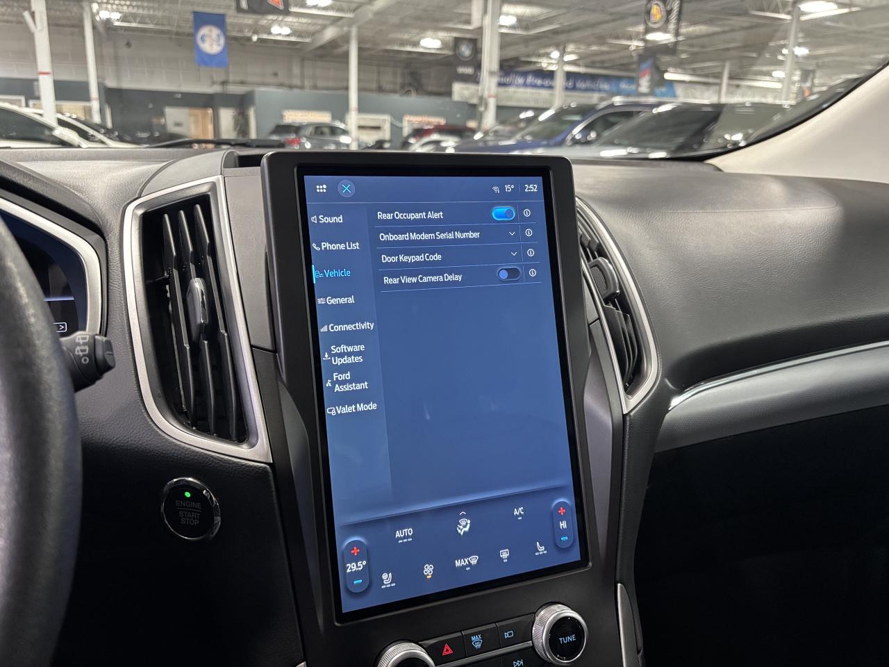 2021 Ford Edge SEL|NAV|LEATHER|PANOROOF|HEATEDSEATS|REMOTESTART|+ Photo