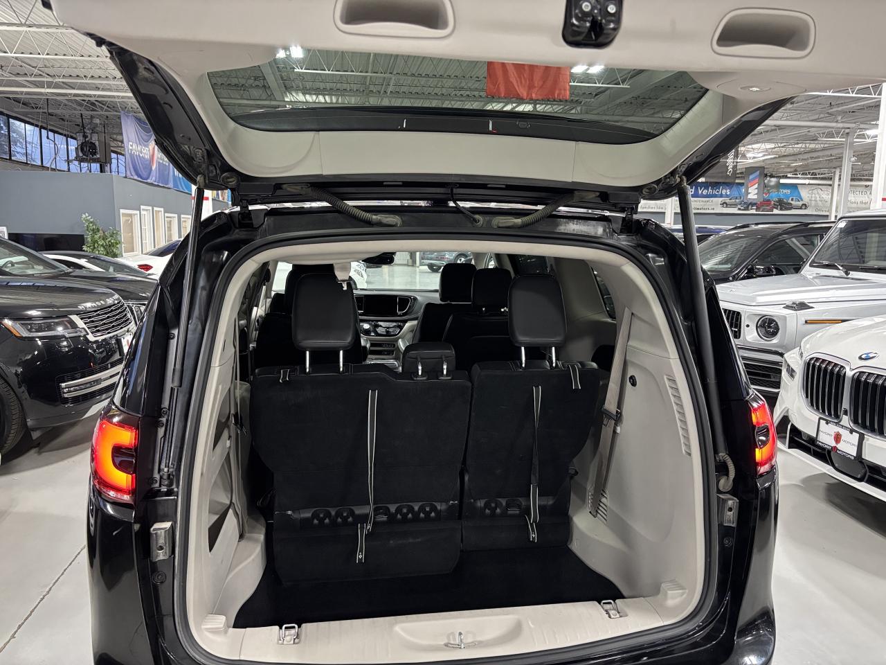 2022 Chrysler Pacifica Touring L AWD|7PASS|LEATHER|POWERDOORS|BACKUPCAM|+ Photo