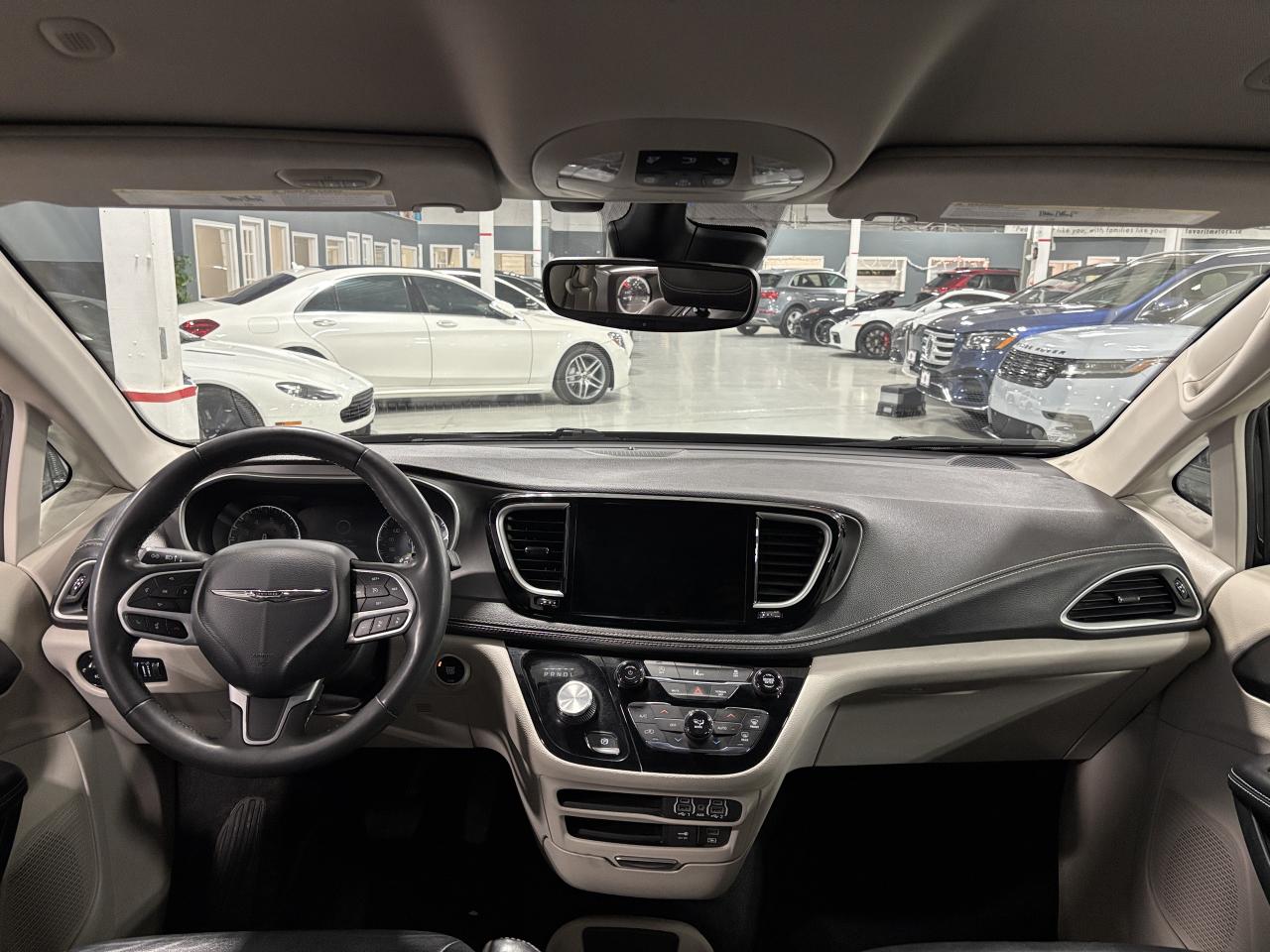 2022 Chrysler Pacifica Touring L AWD|7PASS|LEATHER|POWERDOORS|BACKUPCAM|+ Photo
