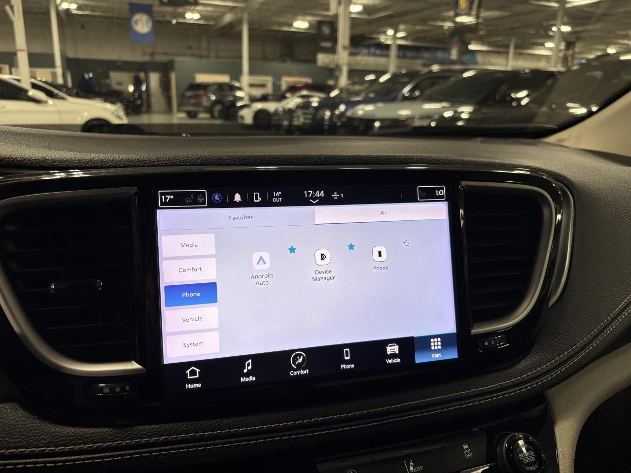 2022 Chrysler Pacifica Touring L AWD|7PASS|LEATHER|POWERDOORS|BACKUPCAM|+ Photo