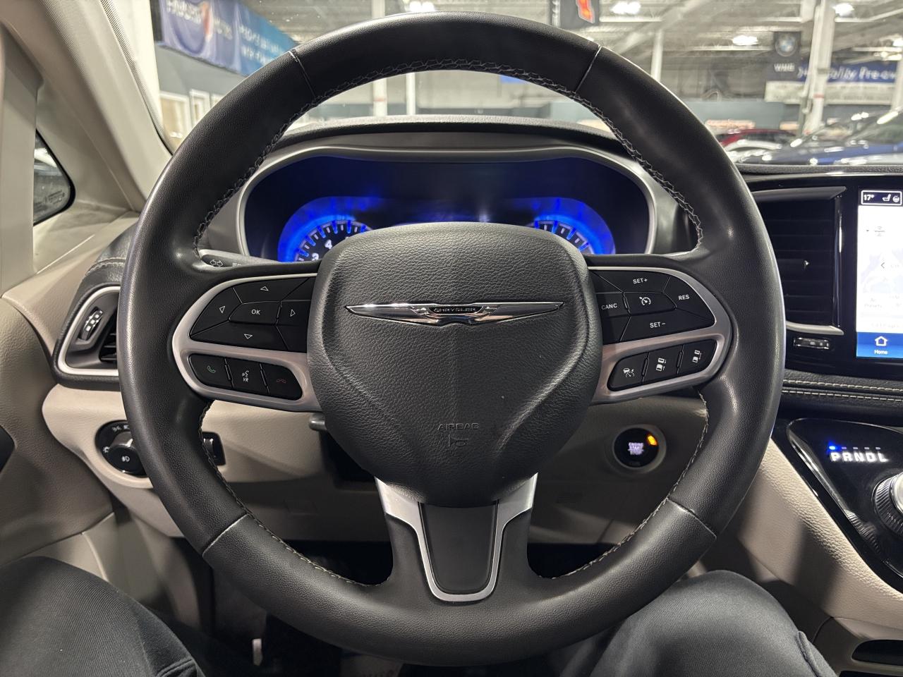 2022 Chrysler Pacifica Touring L AWD|7PASS|LEATHER|POWERDOORS|BACKUPCAM|+ Photo