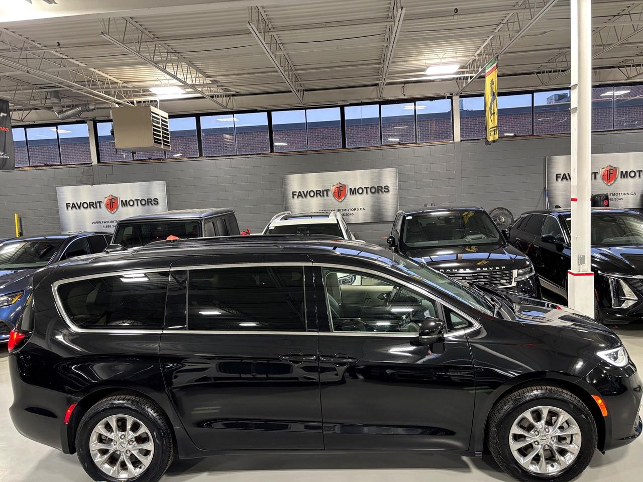 2022 Chrysler Pacifica Touring L AWD|7PASS|LEATHER|POWERDOORS|BACKUPCAM|+ Photo