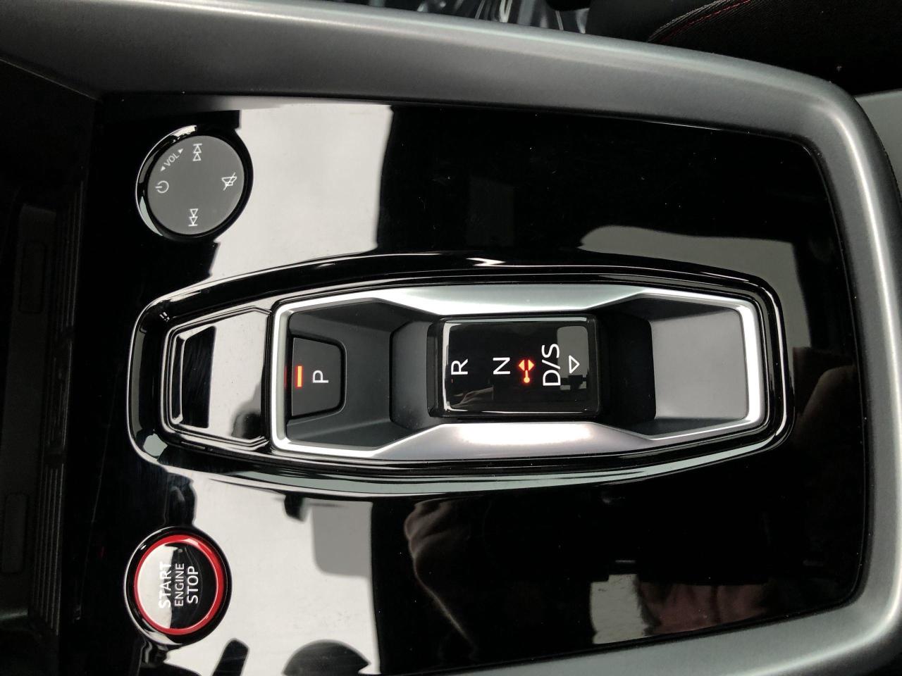 2025 Audi S3 2.0T Progressiv LIKE NEW!!  ONLY 19KKMS, PANO. ROO Photo