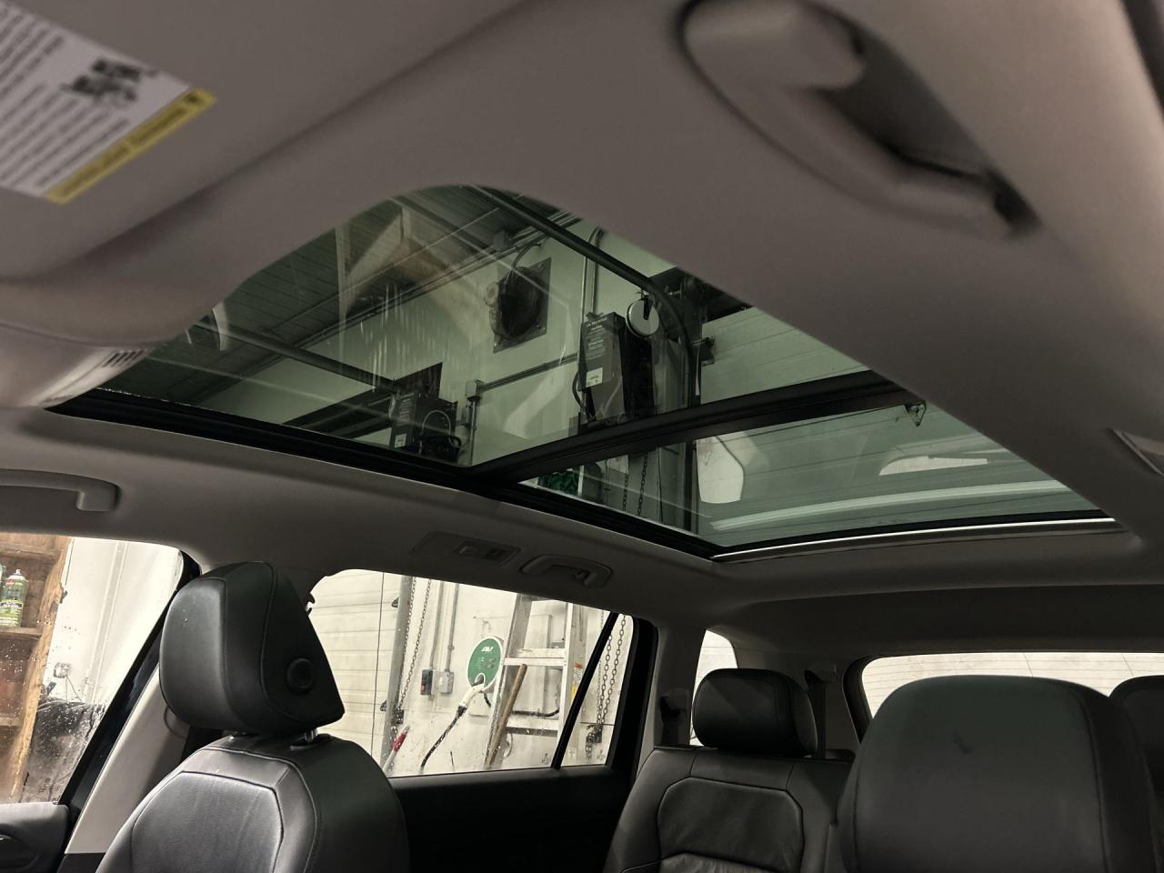 2019 Volkswagen Tiguan HIGHLINE AWD | LOW KMS! | HTD LEATHER | PANO ROOF Photo