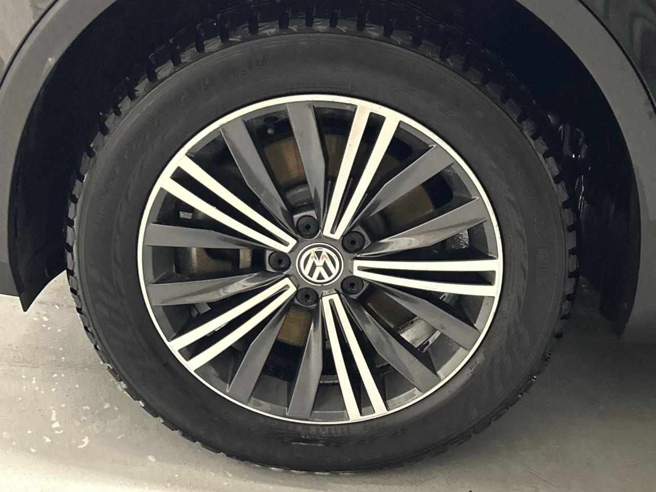 2019 Volkswagen Tiguan HIGHLINE AWD | LOW KMS! | HTD LEATHER | PANO ROOF Photo