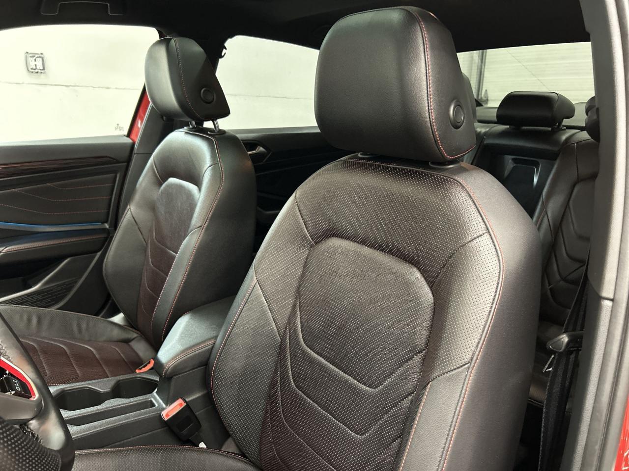 2022 Volkswagen Jetta GLI 228HP | LOW KMS! | HTD LEATHER | SUNROOF Photo