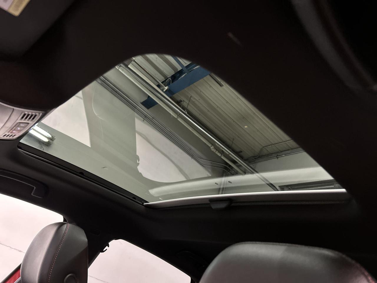 2022 Volkswagen Jetta GLI 228HP | LOW KMS! | HTD LEATHER | SUNROOF Photo