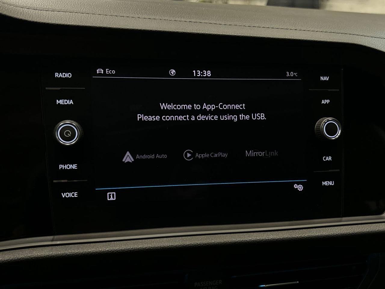 2022 Volkswagen Jetta GLI 228HP | LOW KMS! | HTD LEATHER | SUNROOF Photo