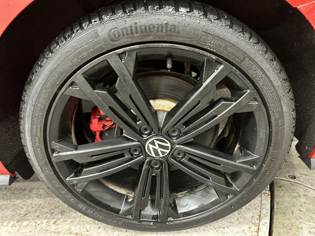 2022 Volkswagen Jetta GLI 228HP | LOW KMS! | HTD LEATHER | SUNROOF Photo