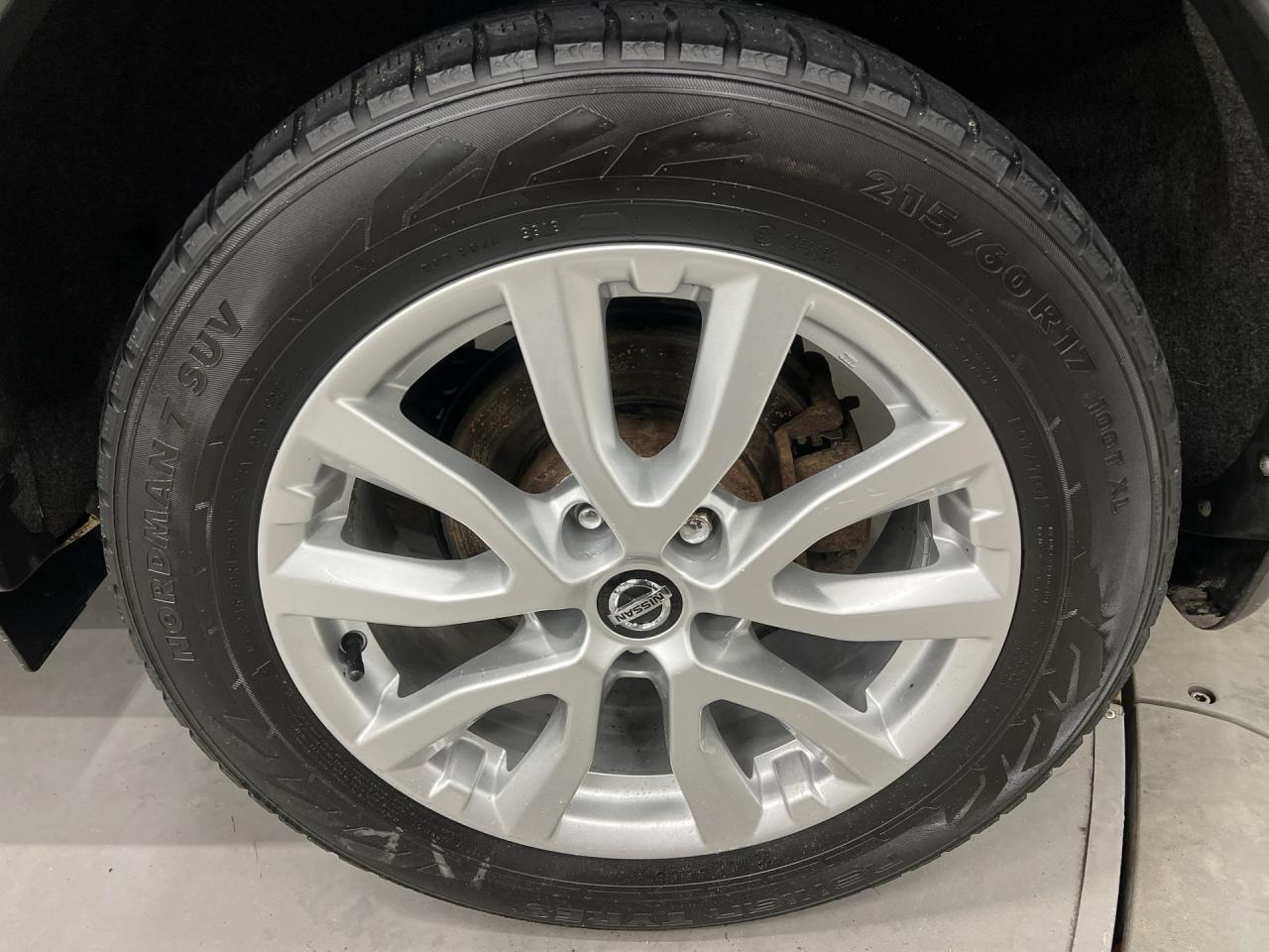 2020 Nissan Qashqai AWD | ONLY 65,000KMS |HTD SEATS | CARPLAY | ALLOYS Photo