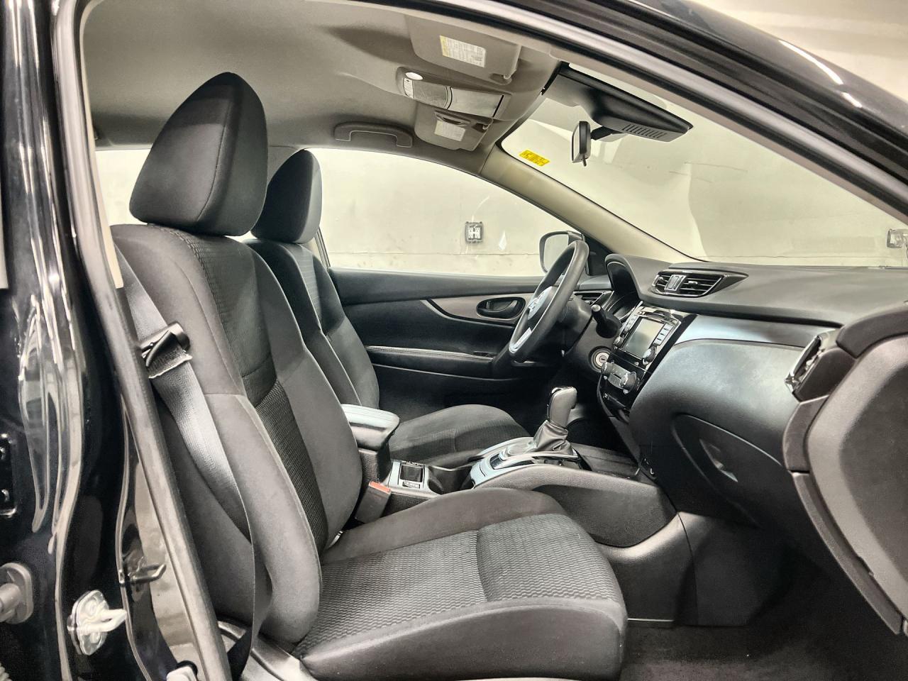 2020 Nissan Qashqai AWD | ONLY 65,000KMS |HTD SEATS | CARPLAY | ALLOYS Photo