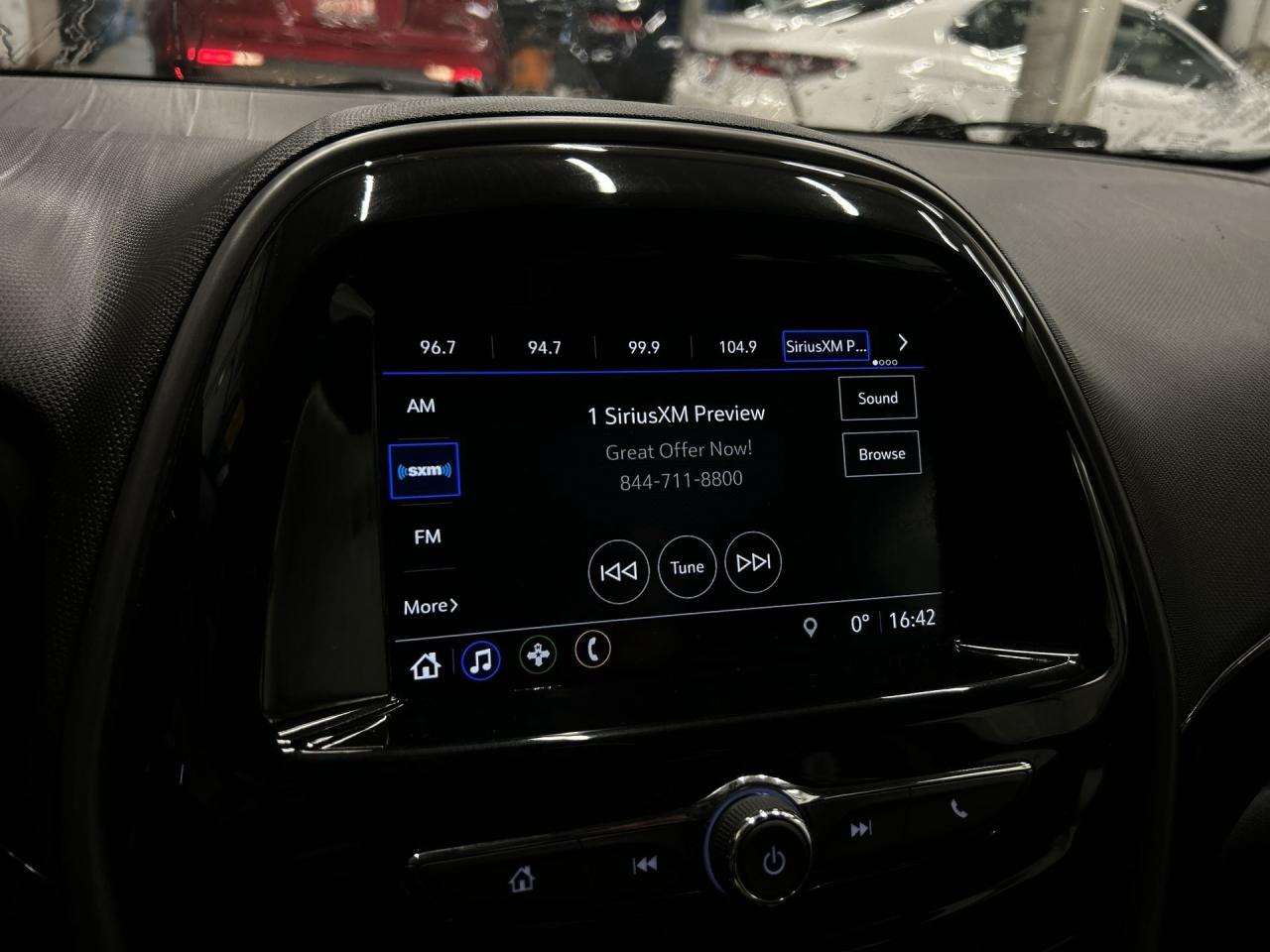 2019 Chevrolet Spark 1LT HATCH | CARPLAY | KEYLESS ENTRY Photo2