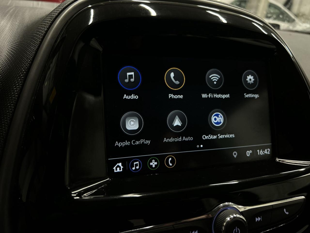 2019 Chevrolet Spark 1LT HATCH | CARPLAY | KEYLESS ENTRY Photo