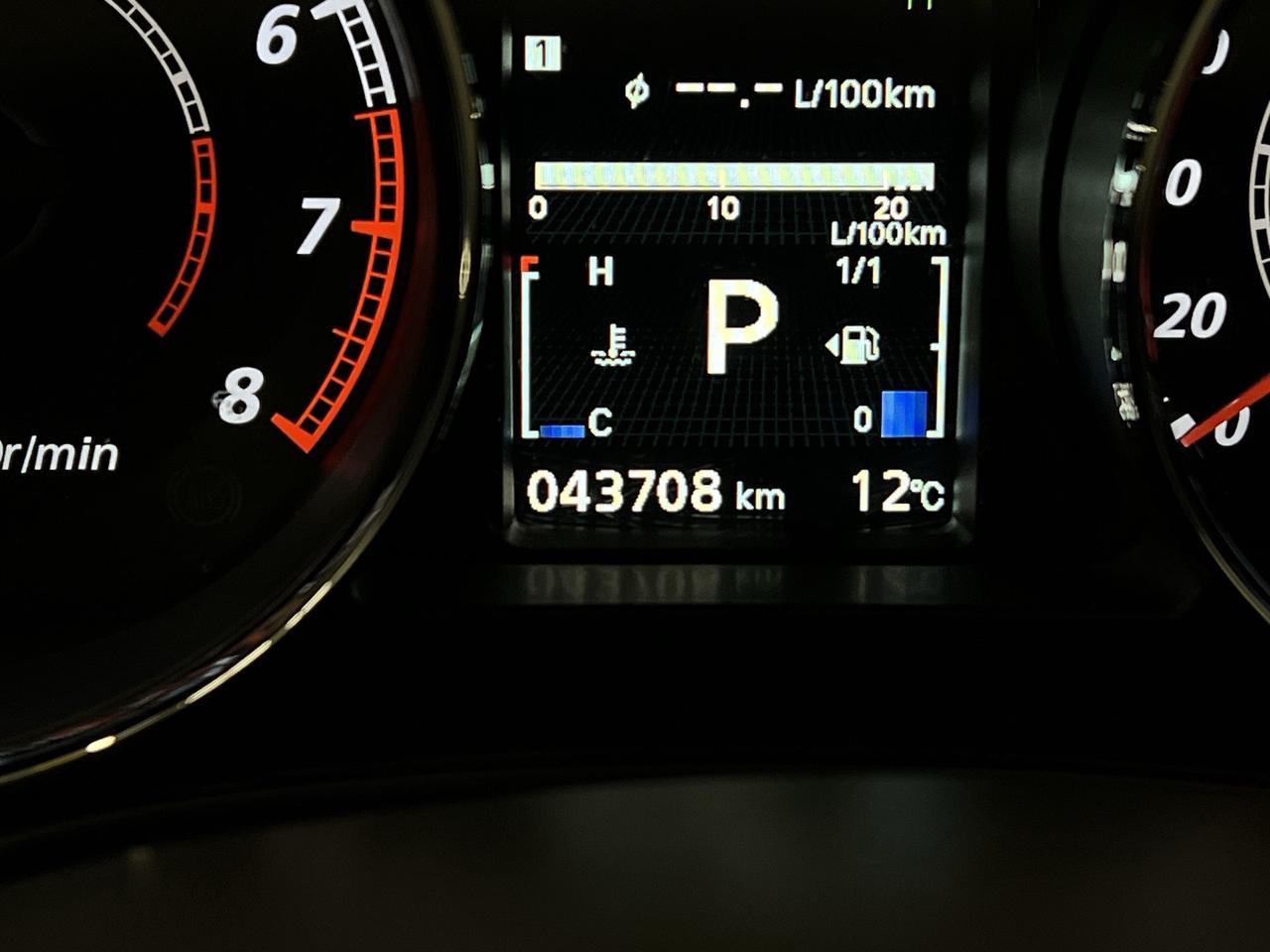 2023 Mitsubishi RVR SE | LOW KMS | HTD SEATS | CARPLAY | 16IN ALLOYS Photo