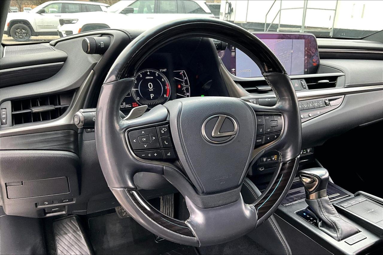 2019 Lexus ES ES350 | Vented Leather | Panoroof | NAV | FWD Photo