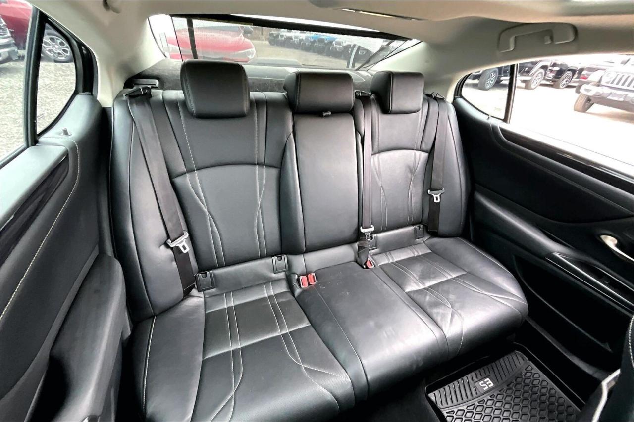 2019 Lexus ES ES350 | Vented Leather | Panoroof | NAV | FWD Photo