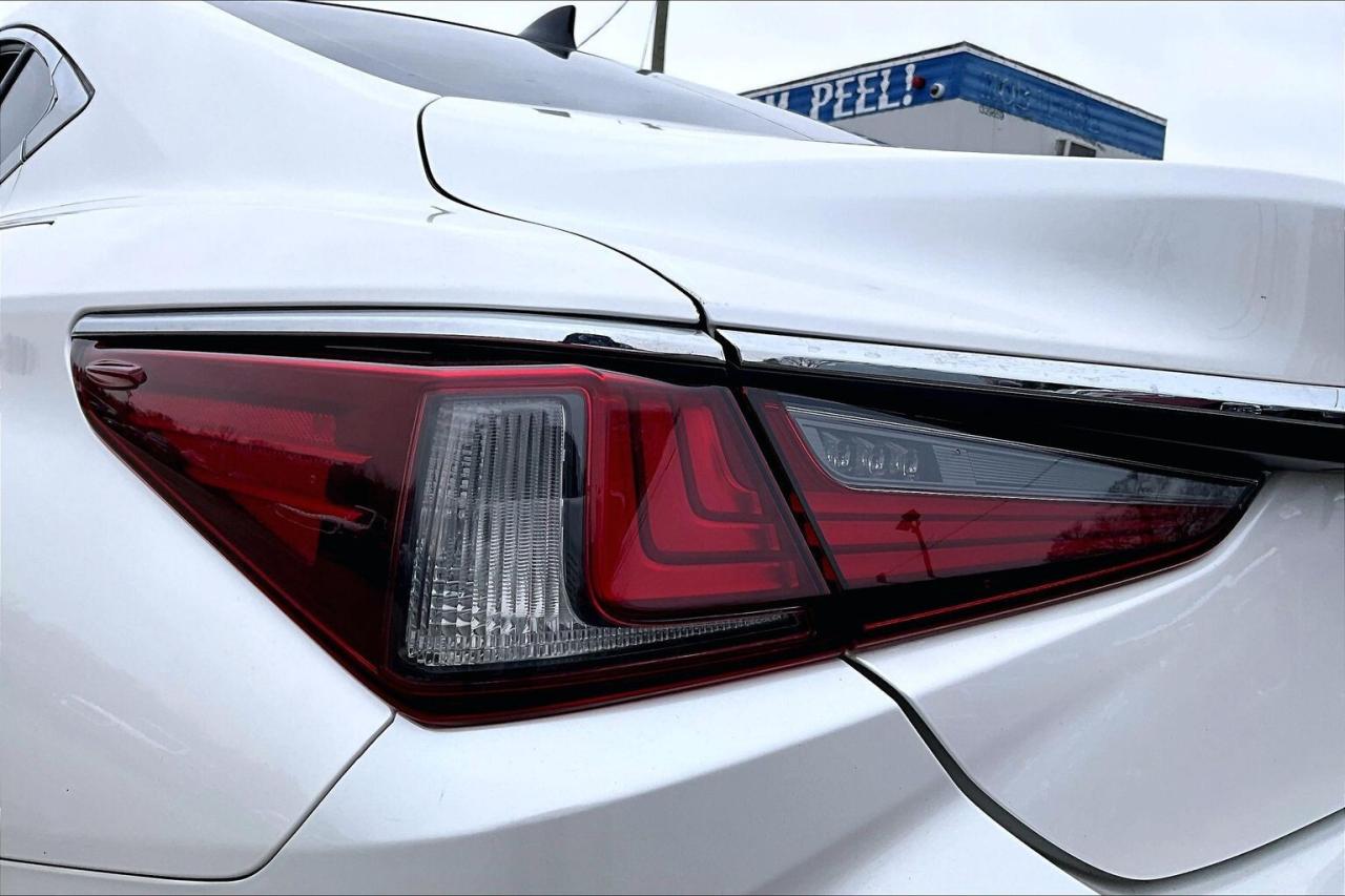 2019 Lexus ES ES350 | Vented Leather | Panoroof | NAV | FWD Photo