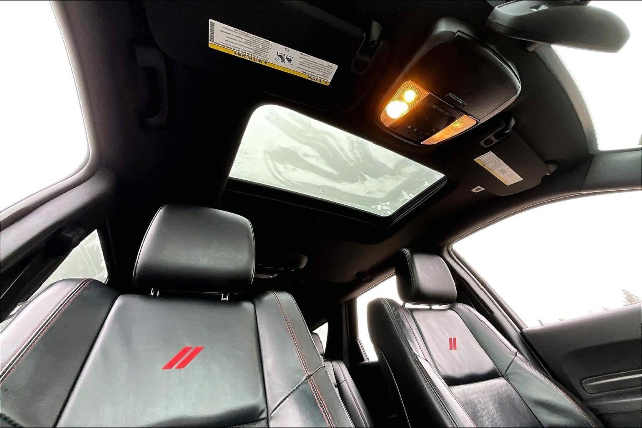2023 Dodge Durango RT Blacktop | Vented Leather | Sunroof | AWD Photo