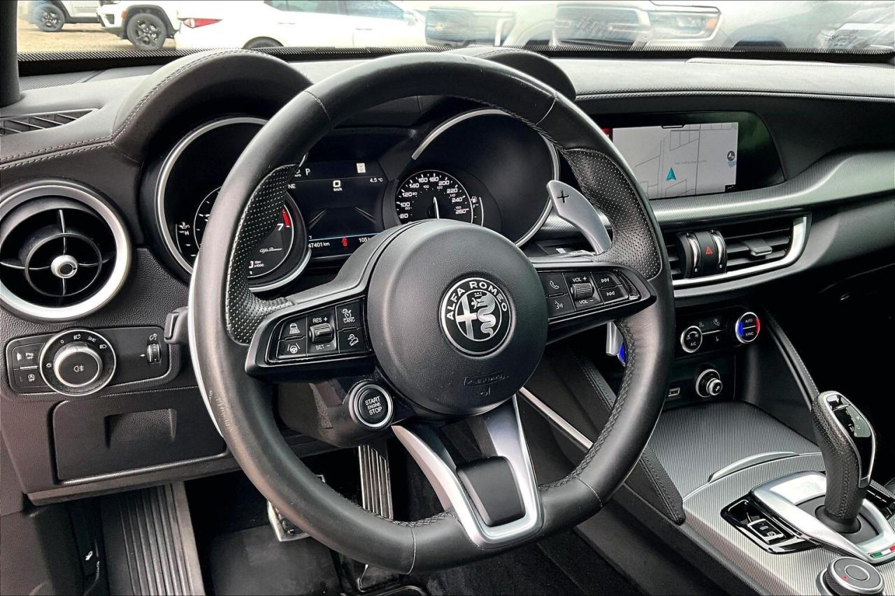 2022 Alfa Romeo Stelvio Veloce | Premium Leather | Harman Kardon | AWD Photo