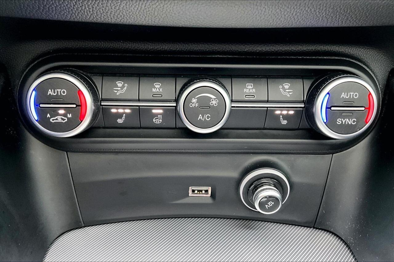 2022 Alfa Romeo Stelvio Veloce | Premium Leather | Harman Kardon | AWD Photo