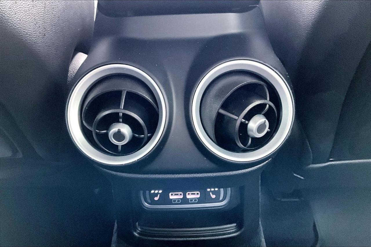 2022 Alfa Romeo Stelvio Veloce | Premium Leather | Harman Kardon | AWD Photo